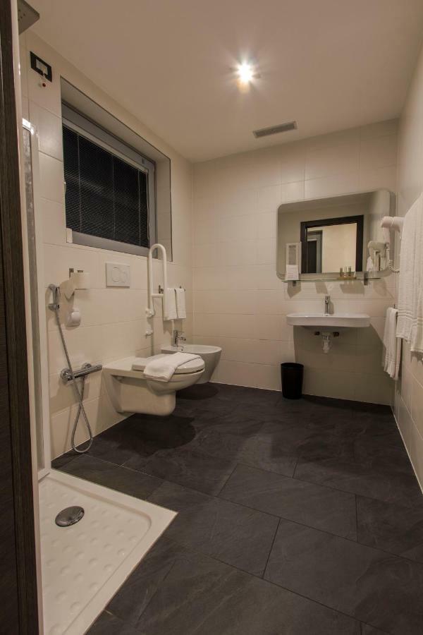 Mito Hotel Châtillon المظهر الخارجي الصورة